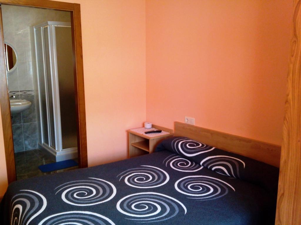 Pension Las Palmeras Lalín Kamer foto