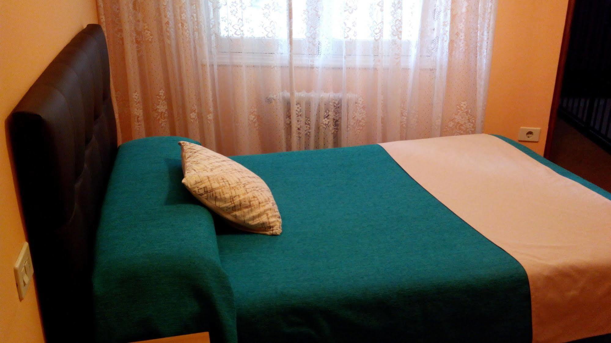 Pension Las Palmeras Lalín Buitenkant foto